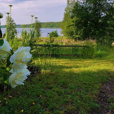 Ekotur Upplevelser I Regna Bed and Breakfast Esterno foto
